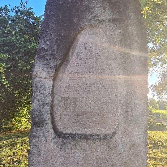 Monumento commemorativo, opera d'arte, scultura
