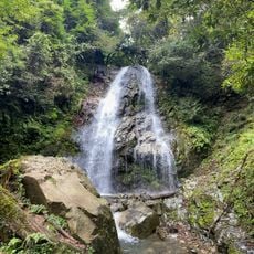 不破の滝